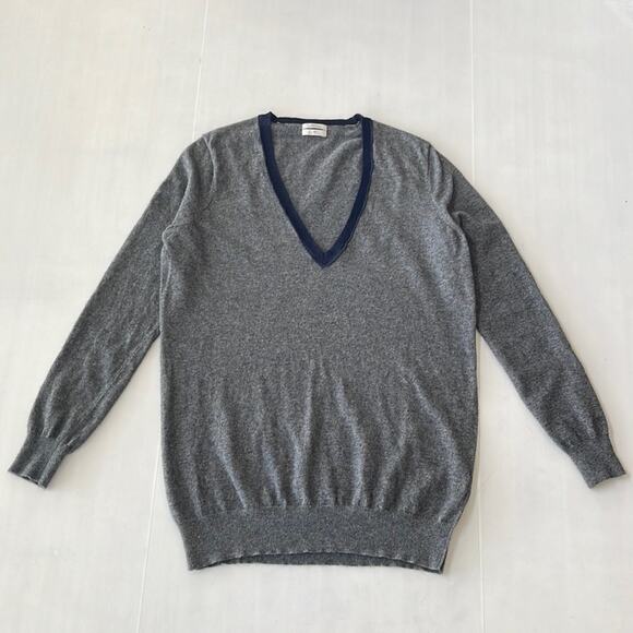 Wallace Cashmere and Lamb Wool Blend V Neck Sweater Women's SIZE Medium - Picture 1 of 6